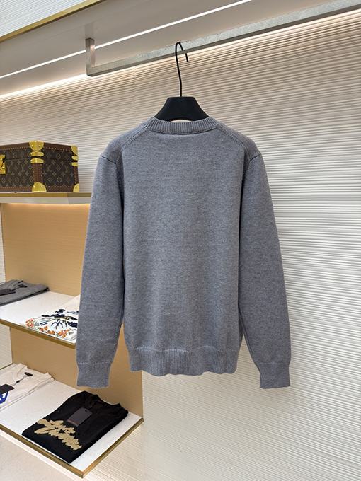 セリーヌ 新モデルジャカードニットウェア