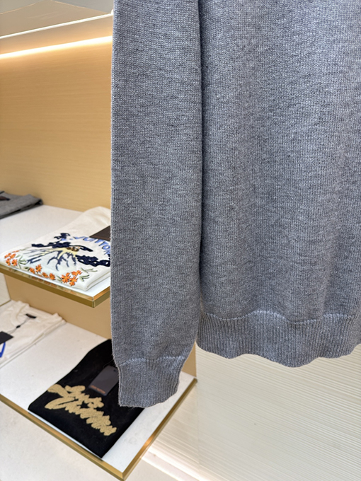 セリーヌ 新モデルジャカードニットウェア