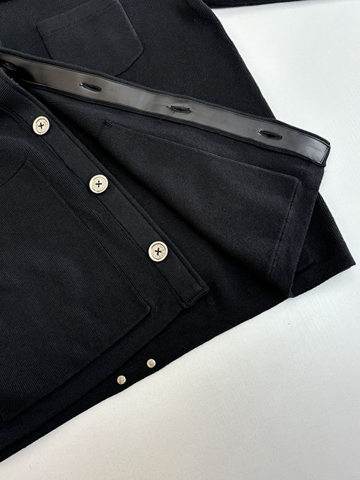 クロムハーツ ウールとレザーのパッチワークサンスクリット刺繍のニットカーディガン