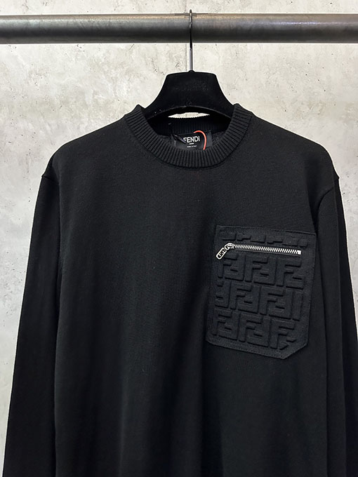 フェンディスーパーコピー エンボスポケットセーター