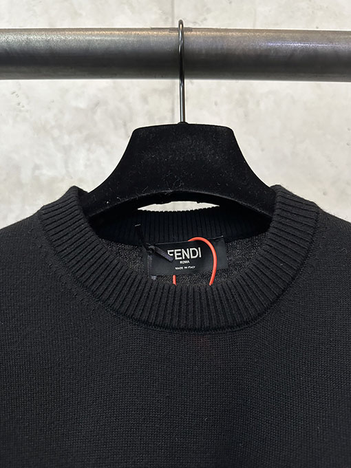 フェンディスーパーコピー エンボスポケットセーター