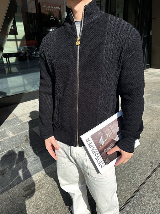 ヴェルサーチ ハイネックプルオーバージップアップジャカードニットセータ