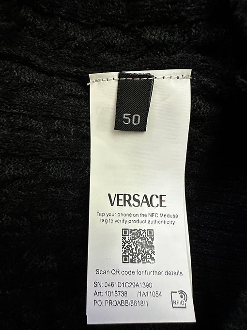 ヴェルサーチ ハイネックプルオーバージップアップジャカードニットセータ