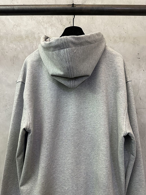 アミ ハート刺繍のジップアップジャケット