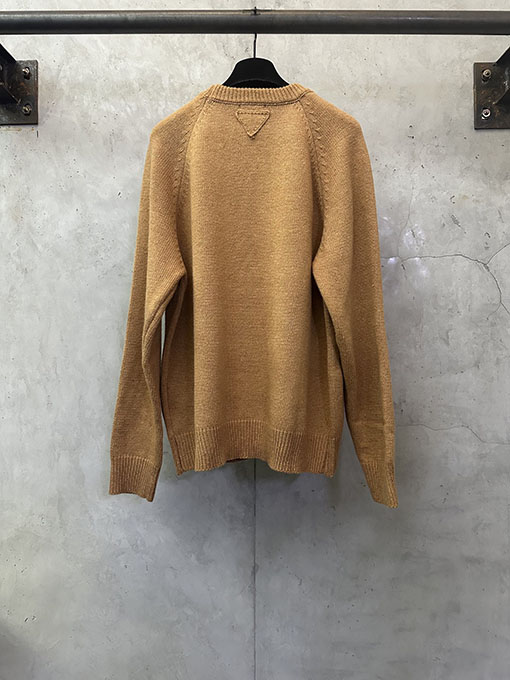 プラダ ファブリックロゴニットプルオーバー