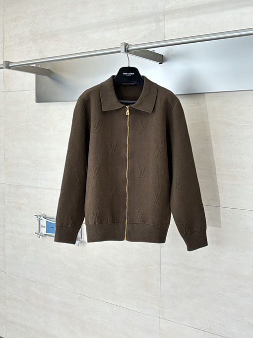 ルイヴィトン エンボスの襟付きジップアップニットカーディガン