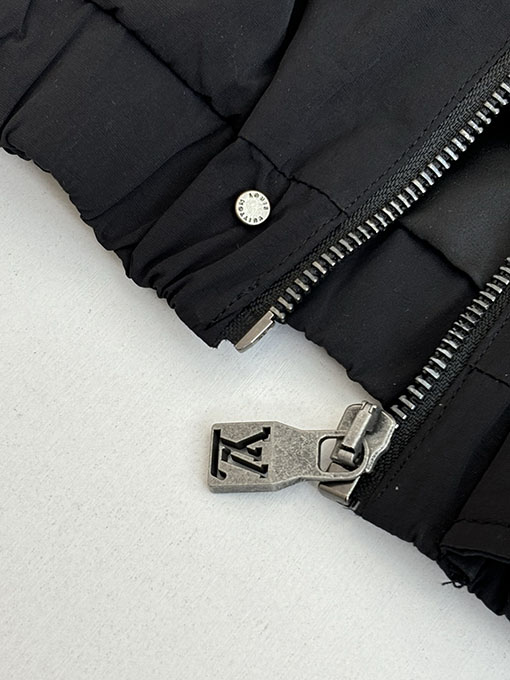 ルイヴィトンコピー ブラックナイロンブレンドパッチワークレザーフード付きジャケット