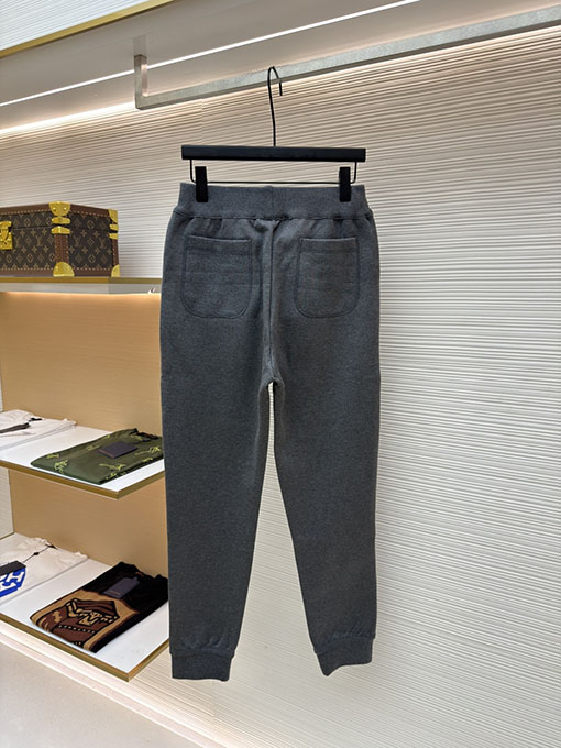 ディオール モノグラムウールとカシミアのジョガーパンツ