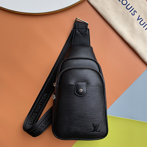 ルイヴィトンコピー 新しいメンズチェストバッグ