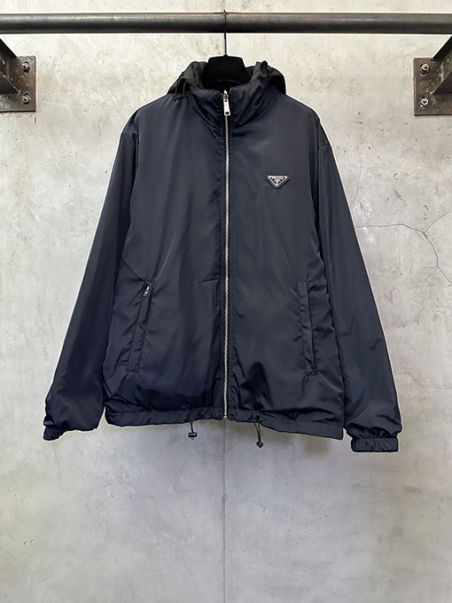 プラダ ナイロンリバーシブルウィンドブレーカー/パデッドジャケット