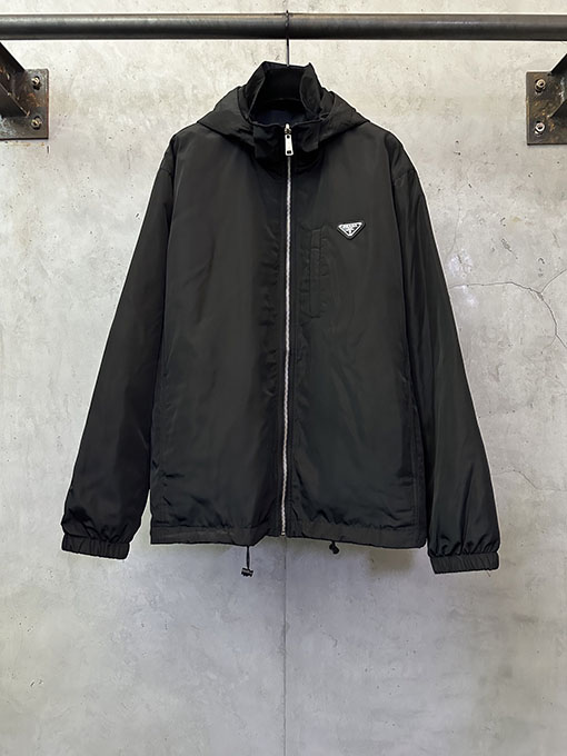 プラダ ナイロンリバーシブルウィンドブレーカー/パデッドジャケット