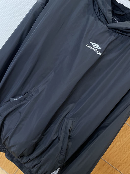 バレンシアガ BALENCIAGA ロゴジャカードフード付きスウェットシャツ