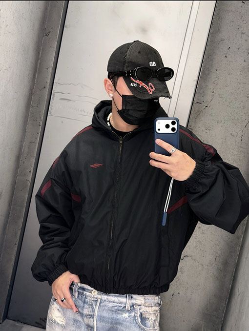 バレンシアガ BALENCIAGA 黒と赤のカラーブロックリバーシブルジップアップジャケット