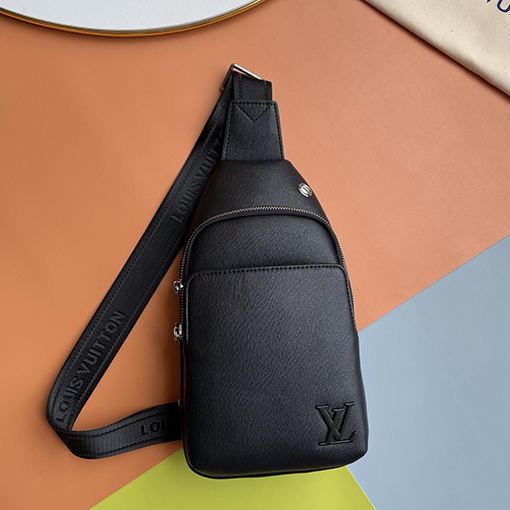 ルイヴィトンスーパーコピー 新しいメンズチェストバッグ