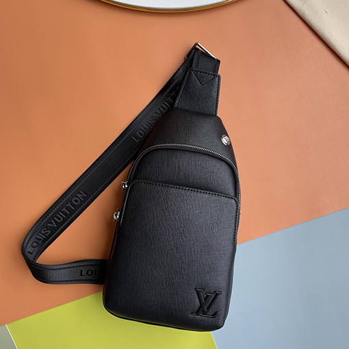 ルイヴィトンスーパーコピー 新しいメンズチェストバッグ