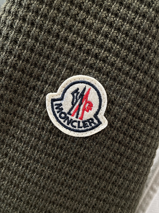 モンクレール 刺繍パッチワークフード付きダウンジャケット