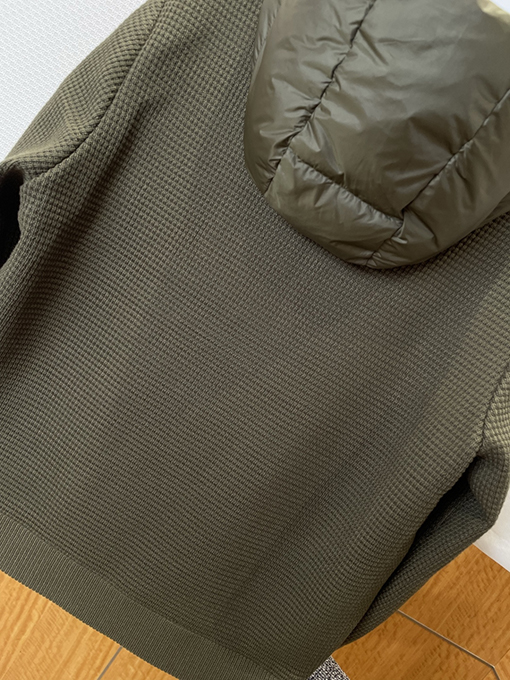 モンクレール 刺繍パッチワークフード付きダウンジャケット