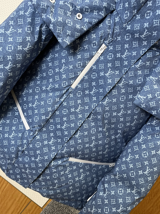 ルイヴィトン 全面モノグラムスキーダウンジャケット