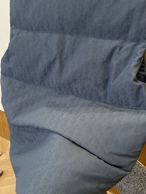 ディオールコピー ダークパターンジャカードスタンドカラーダウンベスト