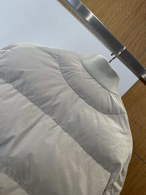 ディオール 刺繍入りベースボールカラーダウンジャケット