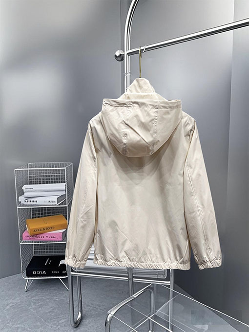 バーバリー 公式サイトと同じスタイルメンズジャケット