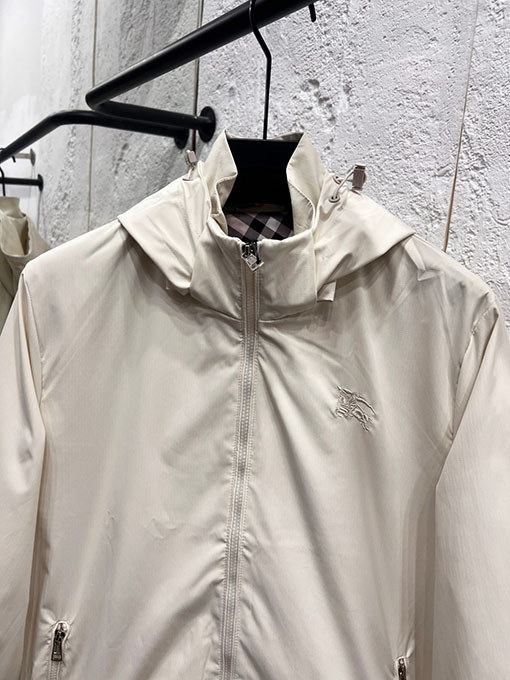 バーバリー 公式サイトと同じスタイルメンズジャケット