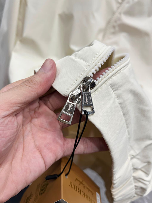 バーバリー 公式サイトと同じスタイルメンズジャケット