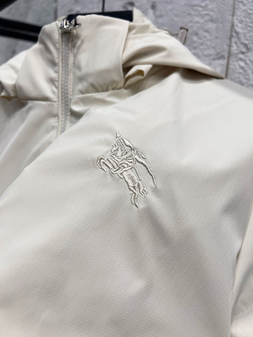 バーバリー 公式サイトと同じスタイルメンズジャケット