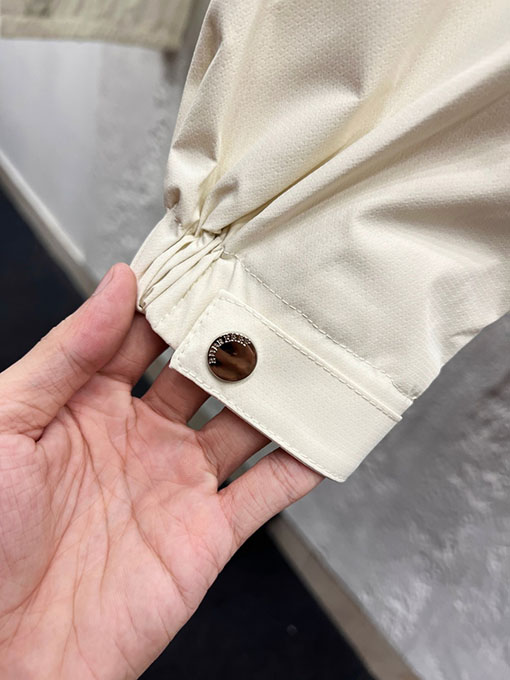 バーバリー 公式サイトと同じスタイルメンズジャケット