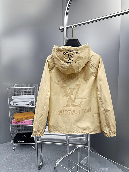 ルイヴィトンコピー LOUIS VUITTON 新モデル公式サイトと同じジャケット