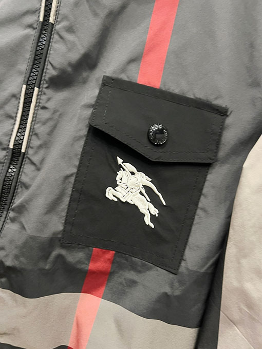 バーバリー 新モデル公式サイトと同じスタイルメンズジャケット