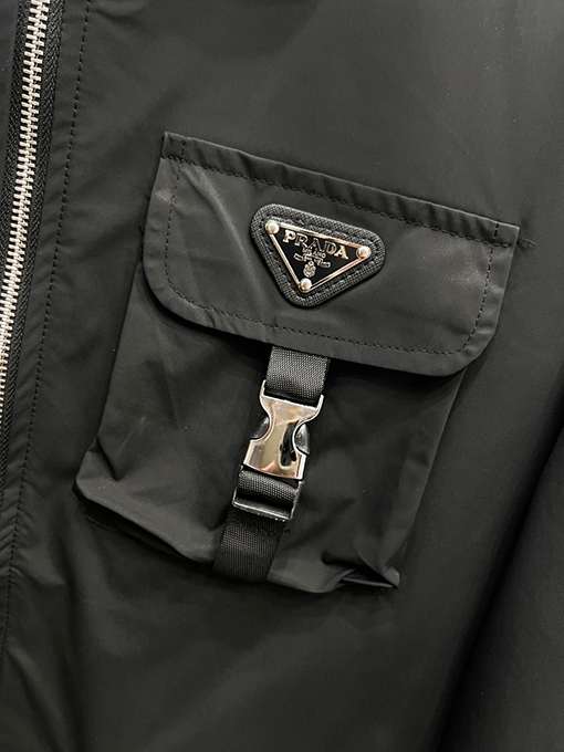 プラダスーパーコピー 新しいトライアングルロゴメンズジャケット