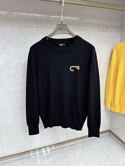 フェンディ ロゴ刺繍カジュアルニットセーター