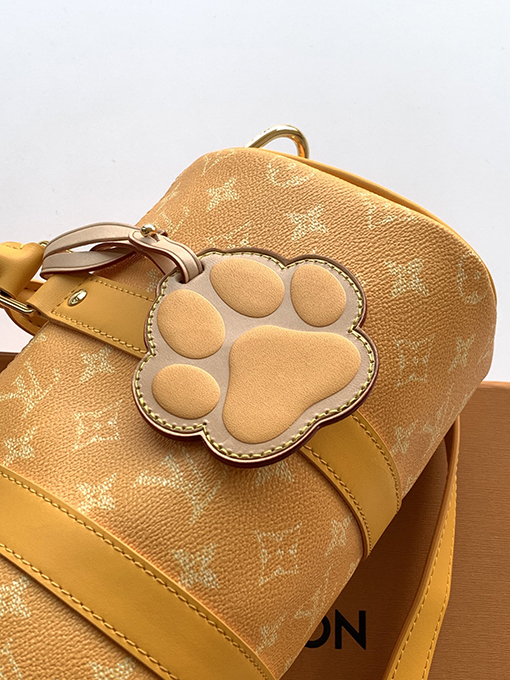 ルイヴィトン Keepall Bandoulière Monogram Surfin クラシックなハンドバッグ M13166