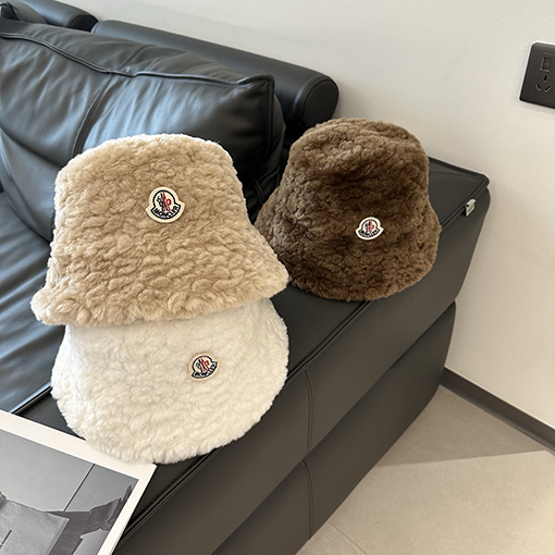 モンクレール ラムウールの漁師の帽子