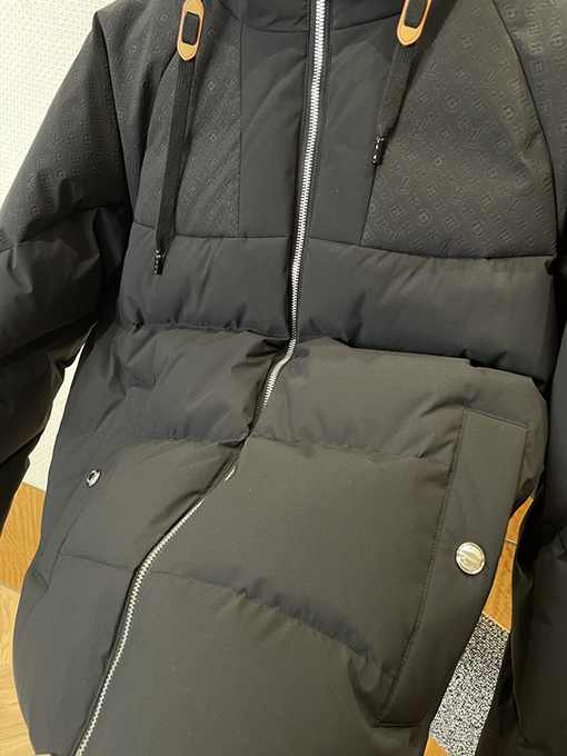 ルイヴィトン LOUIS VUITTON 取り外し可能な袖パッチフードダウンジャケット