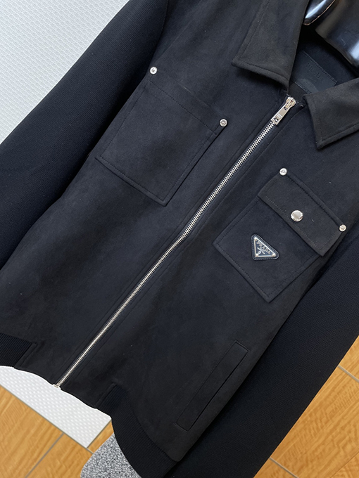 プラダコピー エナメルのトライアングルロゴスエードパッチワークニットジャケット