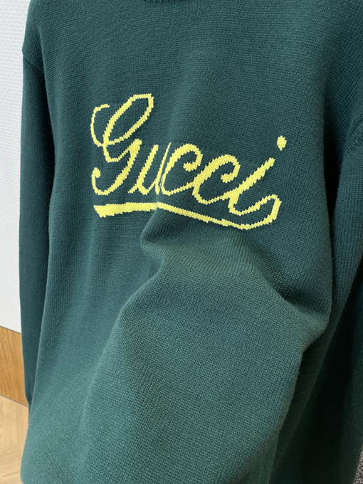 グッチコピー レタージャカードクルーネックニットセーター