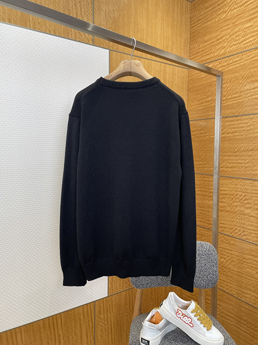 グッチコピー レタージャカードクルーネックニットセーター