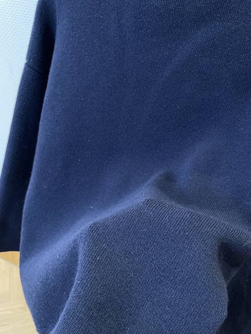 ボッテガヴェネタ Vネックニットセーター