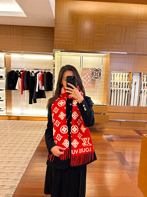 ルイヴィトンスーパーコピー 3D Monogram 新しいスカーフ