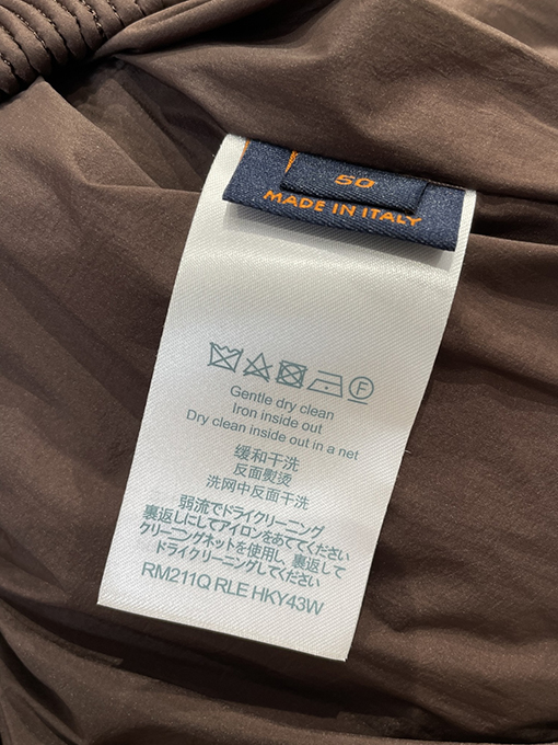 ルイヴィトン LOUIS VUITTON レザーラベルスタンドカラーダウンジャケット