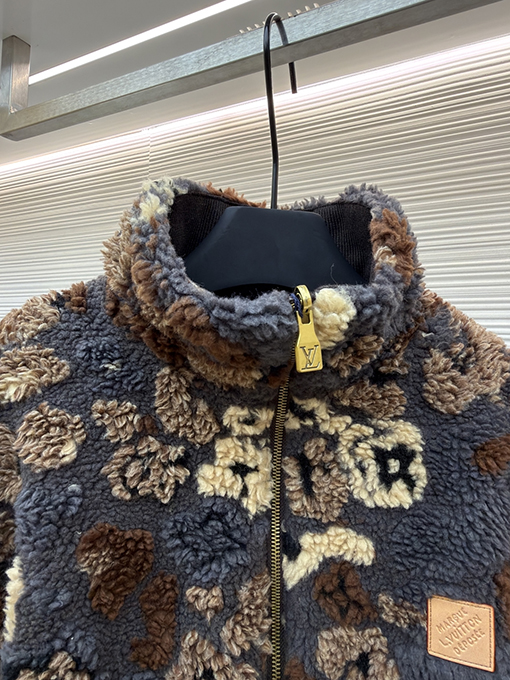 ルイヴィトンスーパーコピー テディフリースリバーシブルジャケット