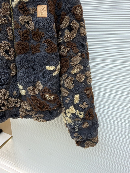 ルイヴィトンスーパーコピー テディフリースリバーシブルジャケット