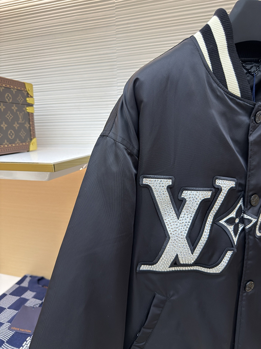 ルイヴィトン カラーダイヤモンドパッチコットンパディングジャケット