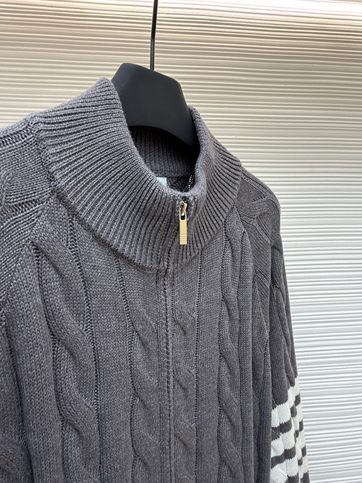 トムブラウンコピー ケーブルニットジャカードジッパーセーター