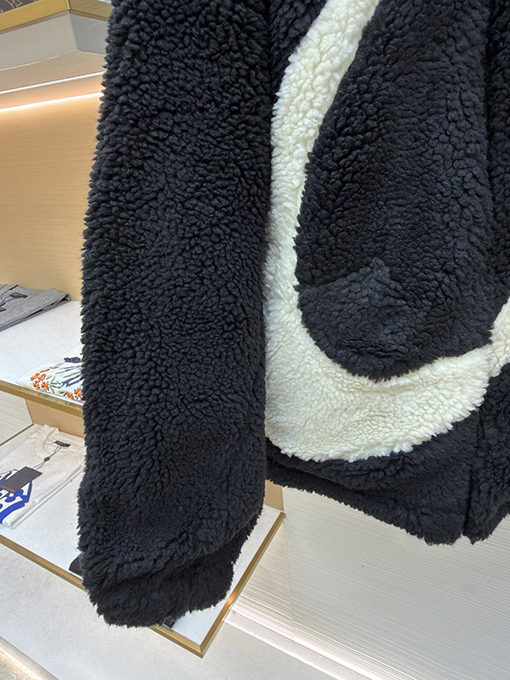 バレンシアガ Balenciaga スキーシリーズ ラムウール スタンドカラーコート