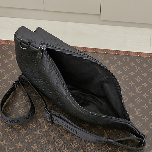 ルイヴィトン Duo Slingbag Monogram フルレザーエンボスチェストバッグ M26730