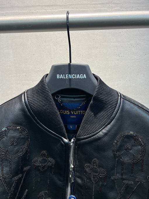 ルイヴィトンスーパーコピー 新作スパンコール刺繍レザージャケット