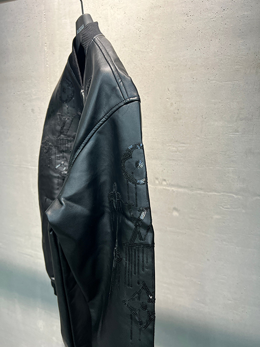 ルイヴィトンスーパーコピー 新作スパンコール刺繍レザージャケット